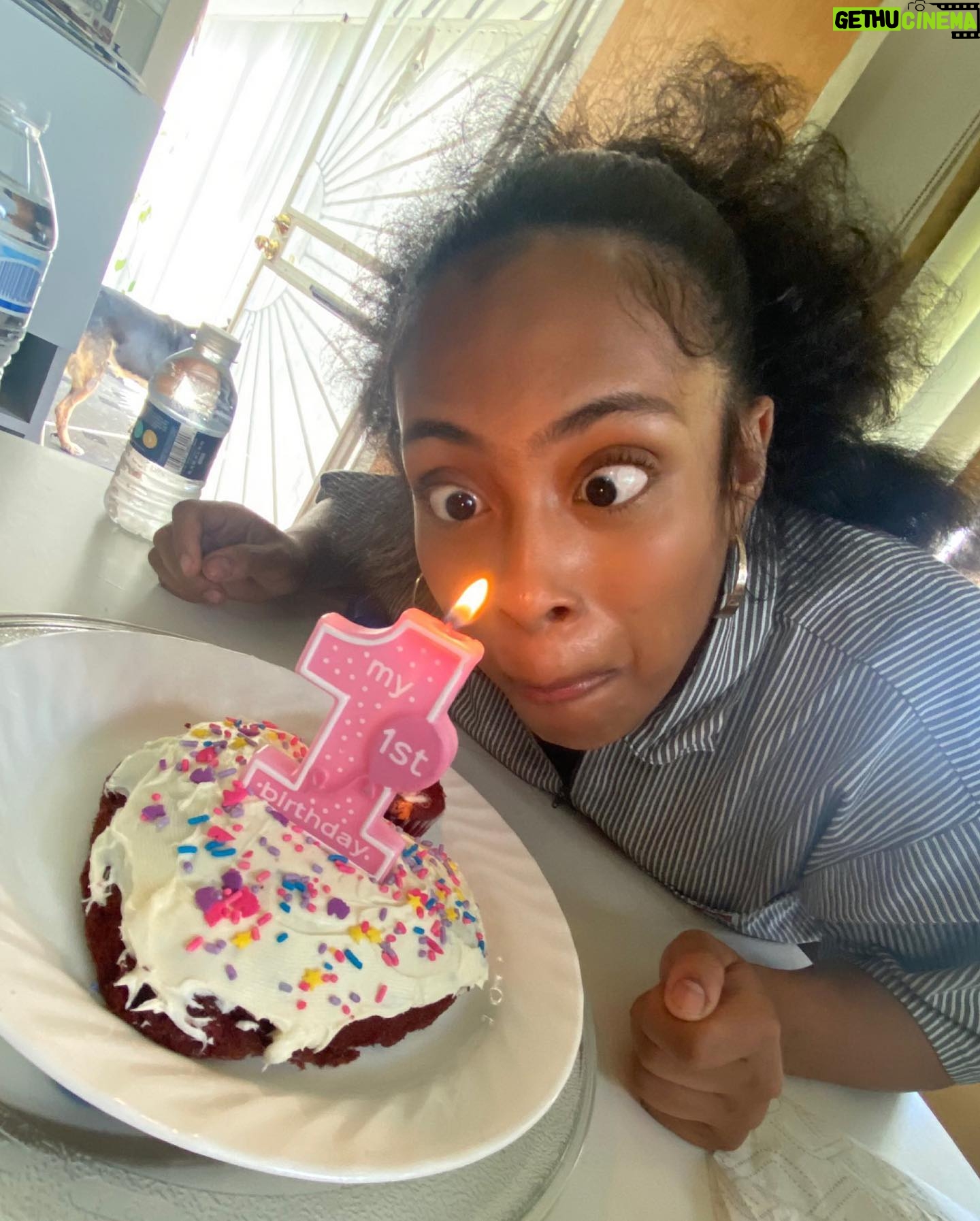 MALAYA - 2.9K Likes - I turned 26 this past Sunday (9/24 ♎️) Blessed and grateful for my family 🥹🫂
Thank you to everyone that sent wishes and prayer, it means well beyond anything I can fathom fr. Still processing a lot but yea, that’s all. Love y’all ♥️✌🏽
(Don’t kill me Lena 🫣)