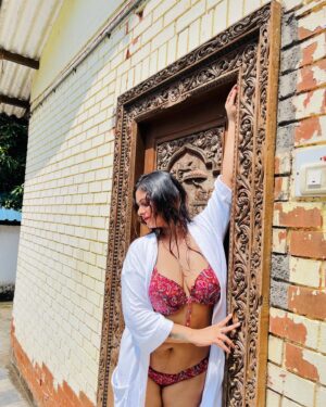 Malvika Tomar Instagram - Chasing the sun, living for the tan lines. 🌅 A dash of sparkle, a sea of dreams, and a bikini that screams summer..
.
.
.
.
#travel #o #gym #picoftheday #sun #cute #instagram #fitnessmotivation #sea #bikinis #hotmodel #bra #hotgirl #fitnessmodel #photoshoot #moda #k #fitnessgirl #vacation #bikinilife #lifestyle #workout #motivation #pool #happy #ootd #summertime #modeling #bikinifitness#malvika