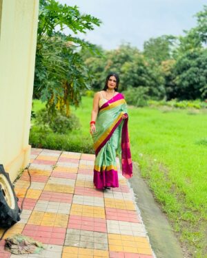 Malvika Tomar Instagram - Khud ki sunti hu or apni rah khud chunti hu 🙌🙏
.
.
.
.
.
#malvikatomar #throwback #monday #saarelove #promotion #connect #collaborations #sareelook #behappy #alwaysandforever #lovestatus #sareefashion