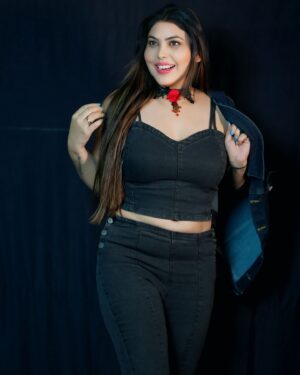 Mamta Rai Instagram - MamtaRai new photoshoot-
.
हाथ थाम के रखना मेरा,
 मुझे साबित करना हैं-
 की 
हर मर्द एक जैसा नहीं होता—
.
.
#mamtarai46 #mamtarai #photoshoot