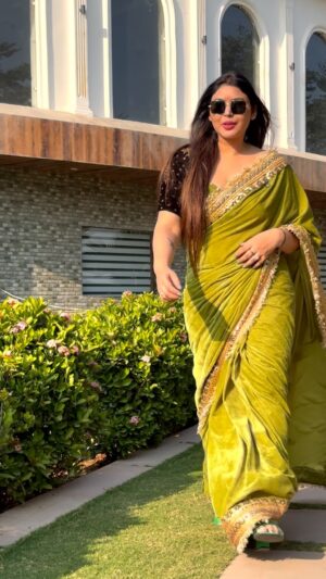 Mamta Rai Instagram - एक तेरे सिवा कोई और मुझे—#mamtarai46 
.
.
#instagram #instareels #instabeauty #realbanarasanmamtarai #queenofkashimamtarai #dabangbanarasan #popularladyofvaranasimamtarai #fanscrushmamtarai #instaphoto #reels