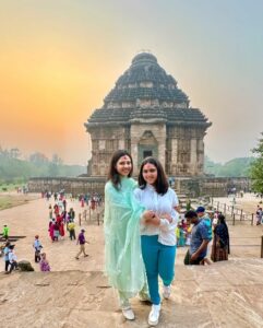 Actress Manasi Salvi HD Photos and Wallpapers December 2024