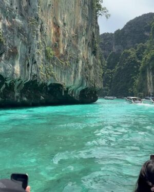 Manul Chudasama Instagram - šļøā„ļø
#phiphiisland
.
.
.
.
.
#insta #instagood #instalike #instagram #instalove #instamood #instadaily #monday #motivation #photography #photooftheday #thailand #island #beachbaby #love #water #explore #viral #fun #vacation