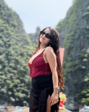 Manul Chudasama Instagram - 🏖️♥️
#phiphiisland 
.
.
.
.
.
#insta #instagood #instalike #instagram #instalove #instamood #instadaily #monday #motivation #photography #photooftheday #thailand #island #beachbaby #love #water #explore #viral #fun #vacation