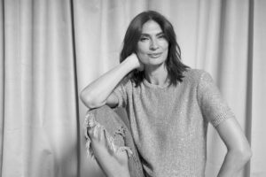 Mariana Arias Instagram - Gracias @solabadi 📷 por las fotos 
Tan talentosa y amorosa. 
Love you ❤️
💄@mabbyautinomakeup 
🙎🏻‍♀️@carmencitadasilva 
👗@mishkabuenosaires
