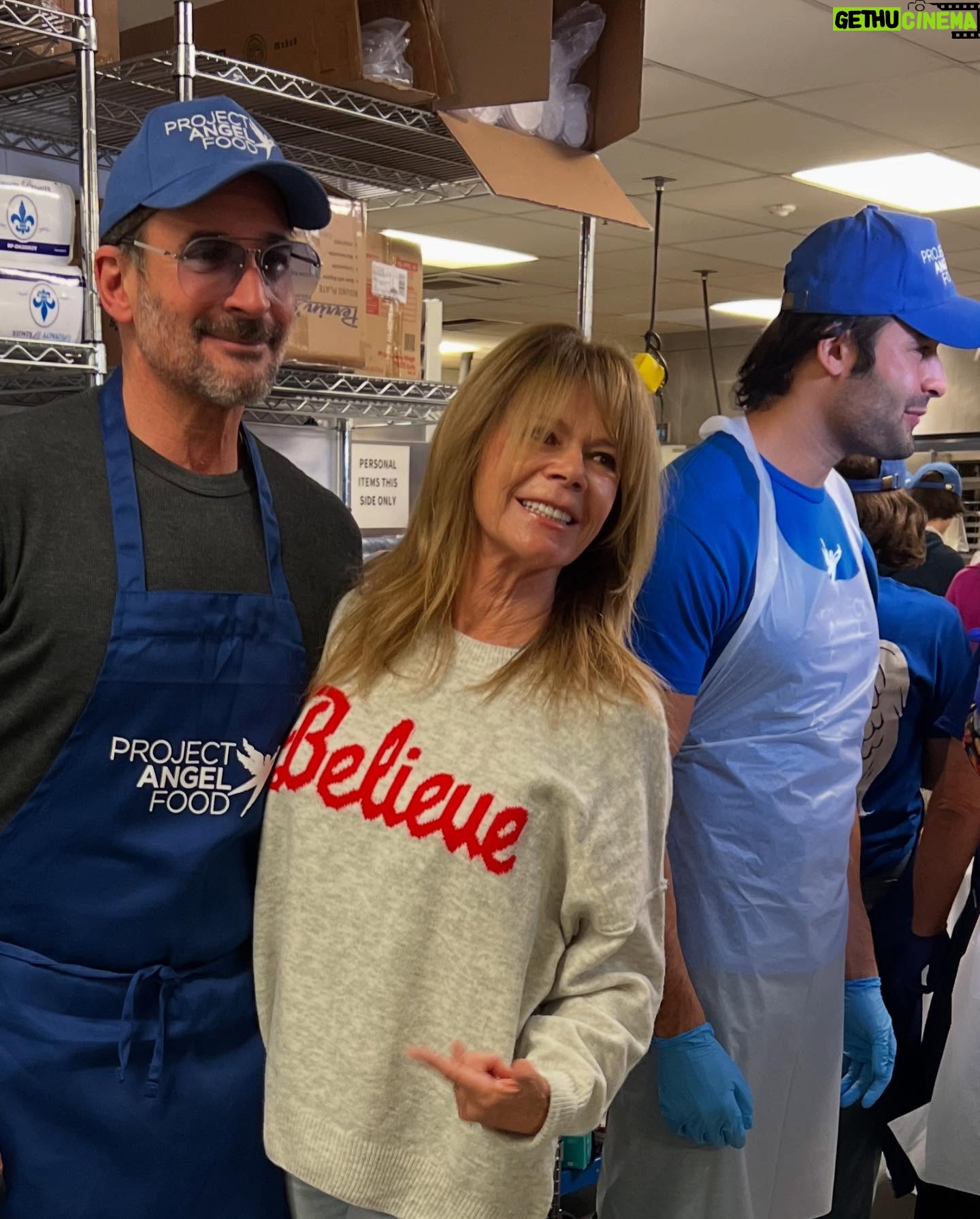 Mary-Margaret Humes - 0.9K Likes - Thankful to have spent yesterday morning with my @projectangelfood family of friends delivering Thanksgiving dinners to the critically ill. This amazing organization delivers 2500 meals a day in the LA area. Love working beside you @richardayoub @bradbessey @lawrencezarian @gregoryzarian @karynwulbrun @yasbeckamy and so many others!! ā¤ļøšš» #bekind #givethanks #happythanksgivingday