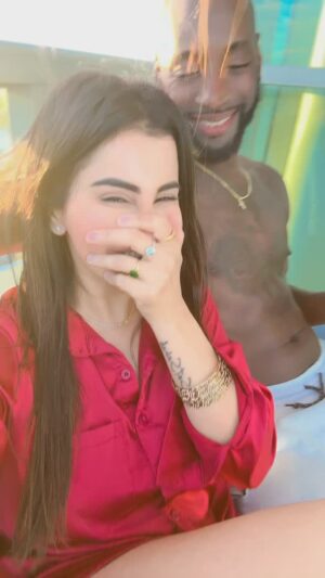 Meetii Kalher Instagram - 🙈😂😍
#meetiikalher #fyp #miami