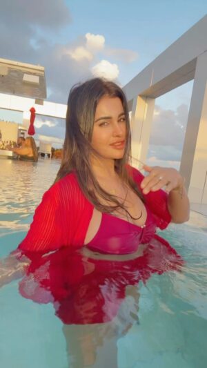 Meetii Kalher Instagram - Song 😍
#meetiikalher #reels #mexico