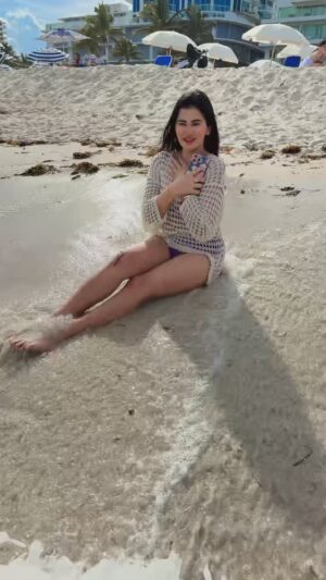 Meetii Kalher Instagram - Hayeeee 😍😍😍
#meetiikalher #fyp #miami