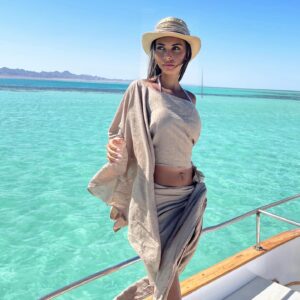 Menna Samaha Instagram - Savoring every last drop of summer by the sea. 🌊☀️