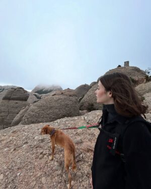 Mireia Oriol Instagram - estos días he estado leyendo El corazón es un cazador solitario de Carson Mccullers y es de esas historias que se van a quedar conmigo para siempre ❤️‍🩹