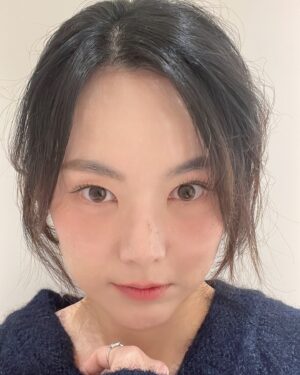 Miryo Instagram - 저도 #숙취메이크업 #주근깨메이크업 한번 해봤어요ㅋㅋ 
근데 너무 재미있었어요😄🤭