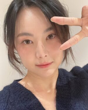 Miryo Instagram - 저도 #숙취메이크업 #주근깨메이크업 한번 해봤어요ㅋㅋ 
근데 너무 재미있었어요😄🤭