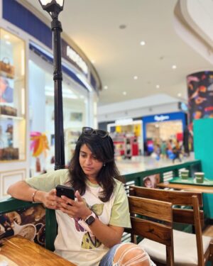 Mithra Kasthurirangan Instagram - Weekending in my way 💚🤍

Pc - @deepu_dalton