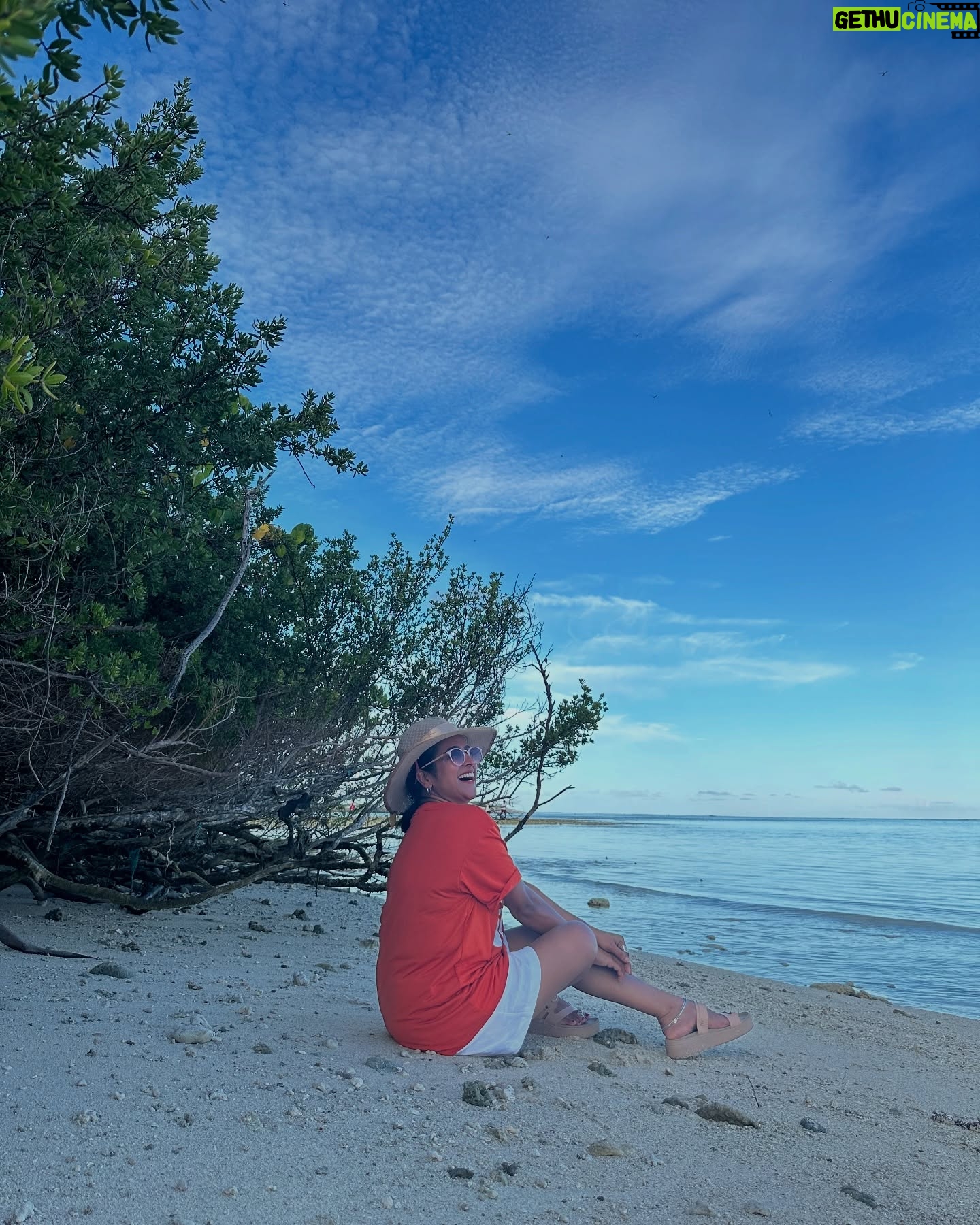 Mona Kakade - 1.6K Likes - To one of the un inhabited islands of lakshadweep 🤩
What an experience!such a Beautiful part of nature 💕
#monabedre
#actor
#post
#pic
#photooftheday
#island