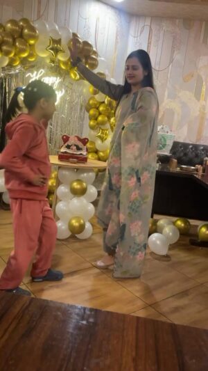 Muskan Yadav Instagram - Maa Beti ki Jodi Ksi Lgi 💃 me