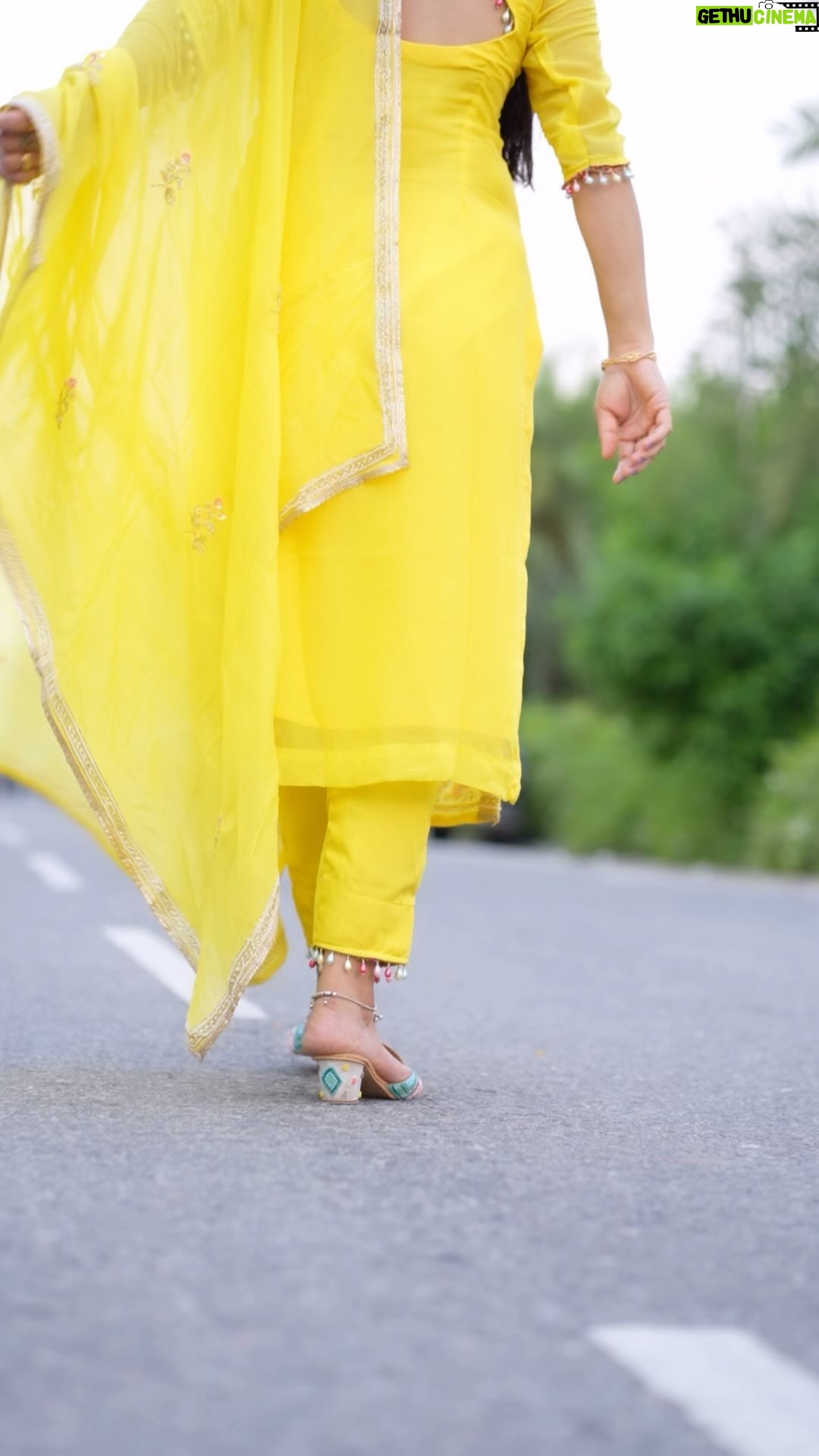 Muskan Yadav - 12.3K Likes - Yellow suit @muskanwear