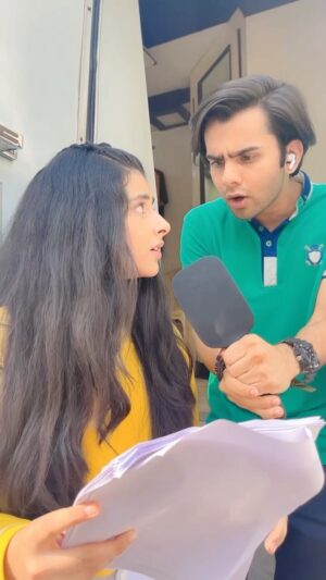 Myra Singh Instagram - Last me kya hi ho Gaya 😂😂😂 @aaryanshahh 
.
.
#reelwithyrf 
#myrasingh #reel #reelkarofeelkaro #toungtwister #pakapapita #aaryanshah