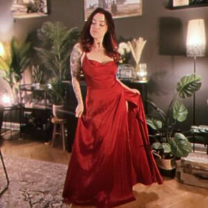 Nastassja Strobel Instagram - Habe gestern ein Kleid getragen.
Das ist der Post.