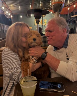 Natasha Henstridge Instagram - Just a few moments from my crazy last week! Happy Halloween! Plane trips, @wahorrorcon @dodgers and tournament’s … #scottsdale #washington old friends and new🤍🙏@Padevavra jewels always #nickcastle