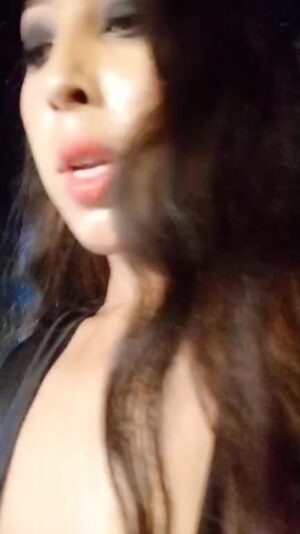 Neelam Singha Instagram - Bikini live