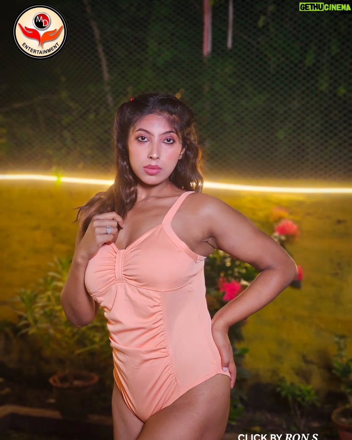 Neelam Singha - 529 Likes - High Fashion Swimwear Shoot For MD Entertainment
Concept : Crazy Monokini
https://www.youtube.com/watch?v=qggYV88MYcs
Model : Neelam Singh
Producer : Manish De
#MDEntertainment #HighFashionShoot #Neelam #ConceptShoot #MonokiniFashion #MonokiniShoot #FashionVlog #SwimwearShoot #SwimwearFashion