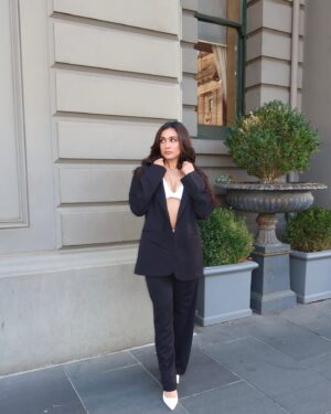 Nityaami Shirke Instagram - Leavin’ the kind of blazer trail where no maps are needed 💼⚡️

#suitup #lifestyle #fashion #melbourne