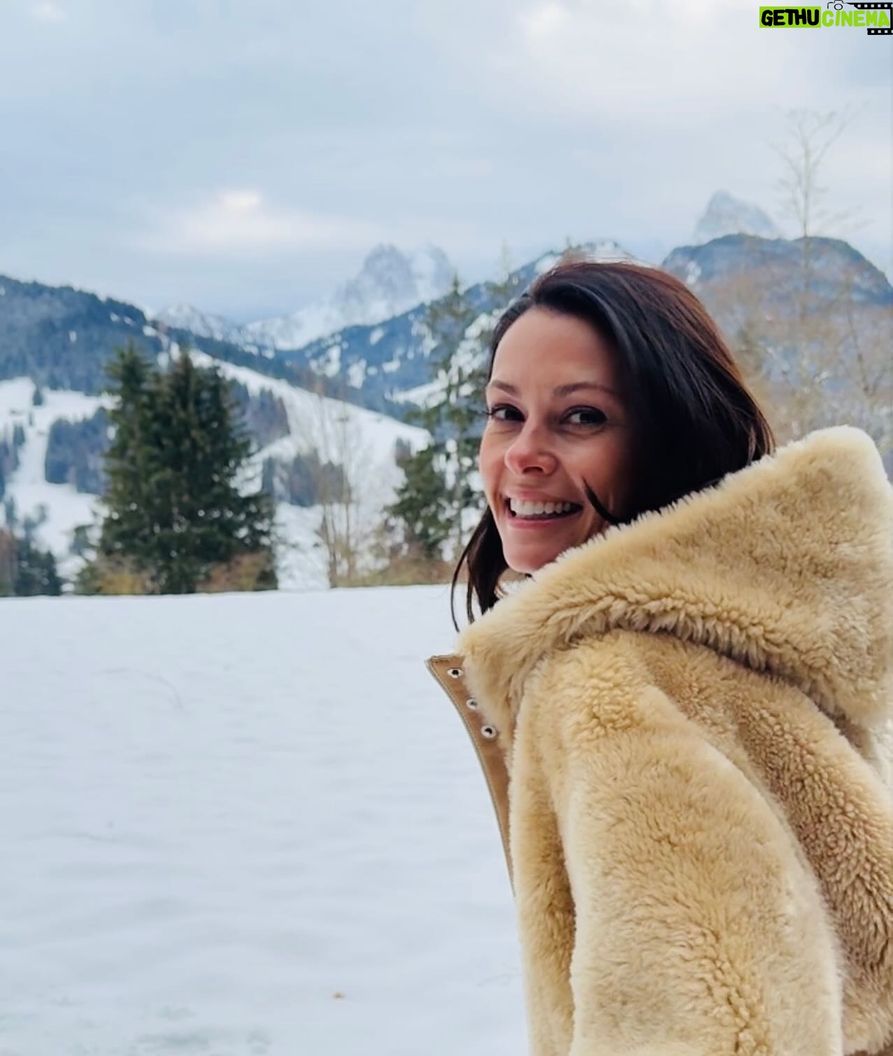 Olga Fonda - 1.3K Likes - 🥂💋