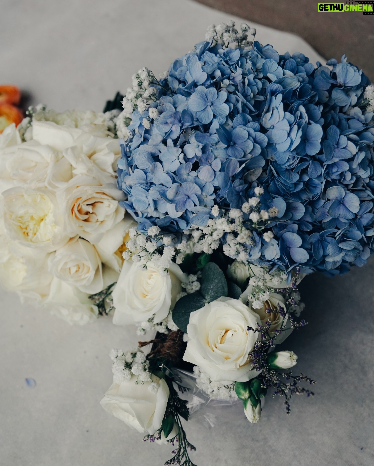 Onic Vior - 862.7K Likes - akhirnya ada yg lebih tinggi dari suami ku :) little details of our wedding✨ take me back!