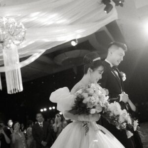 Onic Vior Instagram - 07.12.24🕊️
.
.
organize @maxima_pro
concept & styling @themajestic.project
decoration @steve_decor
venue @ritzcarltonpacifiplace
gown @cindytandiyah
Robe @cynthiatan__
hairpiece @leciel.design
Makeup @kunsoomakeupartist
Hairdo Bride @rurypadwa
Shoes @sachlirene_tfota
suit @samuelwongso @wonghangtailor 
Gown moms @jessicadoracouture @shintadewi_fashion
Jewelery Vior & moms @diamondnco.id
Makeup moms @sherlykartika
Makeup Vior’s sister : @shintiamakeup
Lighting system @delight_jkt 
photograph @axioo
video @axioo
Video live streaming @viding.co
Live music & sound system : @luxevoirid 
Invitation @graciatheinvitation
Digital Invitation & rsvp : @pentamoo.id
Giftbox groomsmen & bridesmaid @nouvity
Handbouquet @clarkia.floristy @clarkia.project
Souvenir @toko_handuk
Photobooth @theholograil
master of ceremony @boywilliam @lucintaluna_manjalita @lafinaa
Wedding cake @barley.cake
Led screen @princesspro.id
Wedding Ring @passionjewelry
Animation @dfactory_ 
Hashtag @hashtagtalks.id