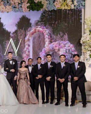 Onic Vior Instagram - Meskipun terlambat, selamat atas pernikahan mu Vior & Gapura Banten