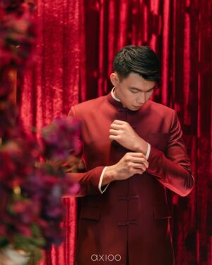 Onic Vior Instagram - Our Magical Sangjit Day🏮💍
.
.
Organize @maxima_pro
Concept & Styling @themajestic.project
Decoration @steve_decor
Hantaran styling @themajestic.project
Cheongsam @stellalunardy 
Changsan @wonghangtailor @samuelwongso 
All accessories @leciel.design
Makeup @kunsoomakeupartist
Sangjit heels @sachlirene_id @sachlirene_tfota
Gown moms @cynthiatan__ 
Jewelery moms @diamondnco.id
Makeup moms @sherlykartika
Lighting system @delight_jkt 
Hampers @eloquence__id 
Photograph @axioo
Video @axioo
Nails @shanail.id
Cake @barley.cake
Master of ceremony @aldoorusli
Venue @intercontinentaljakarta 
.
#VIOReverwithVINCENT
