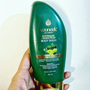 Palak Singh Instagram - Guys I just got this amazing gift hamper which consists of three products:
1) YouNeek Pro Science's Japanese Camellia Shampoo made with the natural extracts of Japanese Camellia flower which is helps restore moisture, prevents hairfall, makes hair strong and shiny, it reduces frizz, repairs dry hair made with no harmful chemicals and is totally natural.

2) YouNeek Pro Science's Australian Kakadu Plum Body Wash which is also made from natural extracts of Australian Kakadu Plum which provides Blue Light Protection, Reduces Signs of Ageing, Tighten Pores and is ideally designed for Indian Skin type! (It helps me keep my skin glow and prevent from harmful UV Rays).

3) YouNeek Pro Science's Australian Kakadu Plum Face Scrub made with natural extracts of Australian Kakadu Plum which is a rich source of Vitamin C, and boosts collagen production and improves skin radiance. (This is a must try!!).

Guys these products are a must try and are easily available on all online platforms including Amazon/Flipkart and there offical website, links for which are provided below! 
I'm a new user of these products but it's results are just wonderful!
 Thank you @dayvvvv & @youneekproscience for sending this amazing gift hamper!

Amazon: https://www.amazon.in/YOUNEEK-Pro-Science-Australian-Youthful/dp/B09Z7X1C91

Flipkart: https://www.flipkart.com/youneek-pro-science-japanese-camellia-shampoo-300-ml/p/itmf8b4f4fd8c86c

YouNeek Pro Science's official website: www.youneekproscience.com
