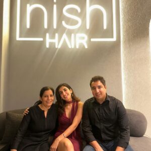 Parul Gulati Instagram - I came , i saw ,i conquered 

An evening to remember with my favourites 

#nishhair #nishhairdubai