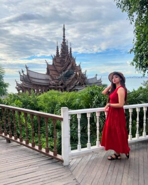 Pooja Shanka Instagram - ♥️👒🦋✨