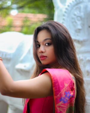 Pooja Shanka Instagram - 💖 💖 

Saree - @kay_annanagar 

#diwali2023 #photoshoot
