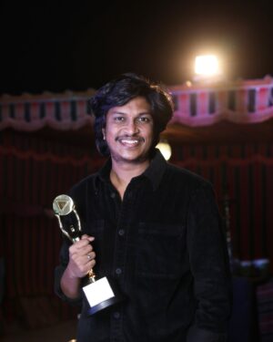Pooja Shanka Instagram - Highly grateful to have received such a prestigious award this year from @thetamilnadunow ✨ Thanks to all of you for making this happen ⭐️ We are indebted to everyone who voted for us ♥️ Both of us are huge fans of @actorjiiva sir, so it kinda felt extra special to receive the award from him, along with the famous business magnate @kannan__ravi_krg sir, who we have always looked upto 🔥 It felt surreal to have gotten the opportunity to be part of this fantabulous event 😇

#gratitude ✨