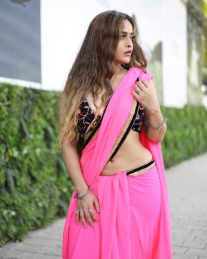 Prajaktha Dusane Instagram - Embrace the drapes, adore the grace.🌸