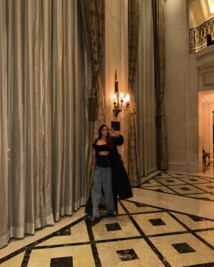 Priyanka Arya Instagram - Been a while we talked about you.

Deets 

Trench coat @freyja.global 
Top @zara 
Pants @thelabel.jenn