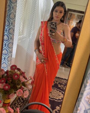 Priyanka Chaurasia Instagram - My love affair with sarees knows no bounds🧡
#saree #sareelove #fashion #sarees #sareelovers #onlineshopping #sareesofinstagram #sareefashion #sareedraping #indianwear #sareeblouse #india #ethnicwear #indianwedding #love #traditional #kurti #wedding #lehenga #sareeindia #silksarees #indianfashion #sareelover #silk #style #instagram #sareestyle #sareecollection #piikuuuu