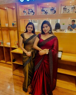 Priyanka Chaurasia Instagram - #saree#sareelove#fashion#sareefashion#sarees#indianwear#trending#like#share#follow#viral#viralpost#beautiful#cute#friends#friendship#friendshipgoals#india#silk#bollywood#photooftheday#instaphoto#instagram#instagood#instalike#insta#loveyourself#lovequotes