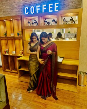 Priyanka Chaurasia Instagram - #saree#sareelove#fashion#sareefashion#sarees#indianwear#trending#like#share#follow#viral#viralpost#beautiful#cute#friends#friendship#friendshipgoals#india#silk#bollywood#photooftheday#instaphoto#instagram#instagood#instalike#insta#loveyourself#lovequotes