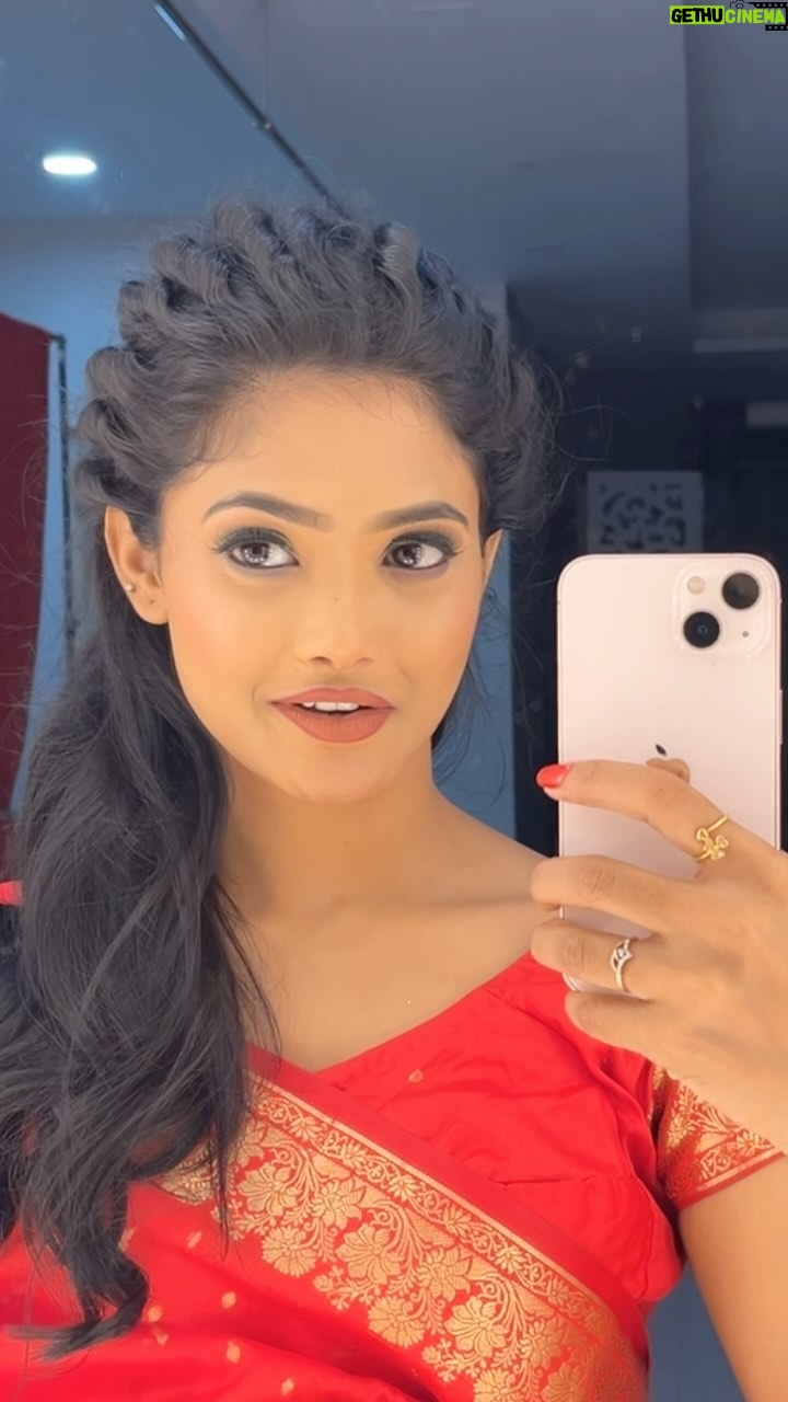 Priyanka Sanam - 29.7K Likes -