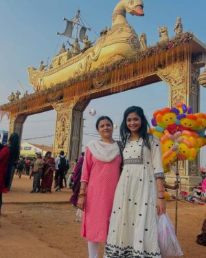 Priyanka Sanam Instagram - 😘❤️😍 #priyankasanam 

#maa #mother #maalove♥️