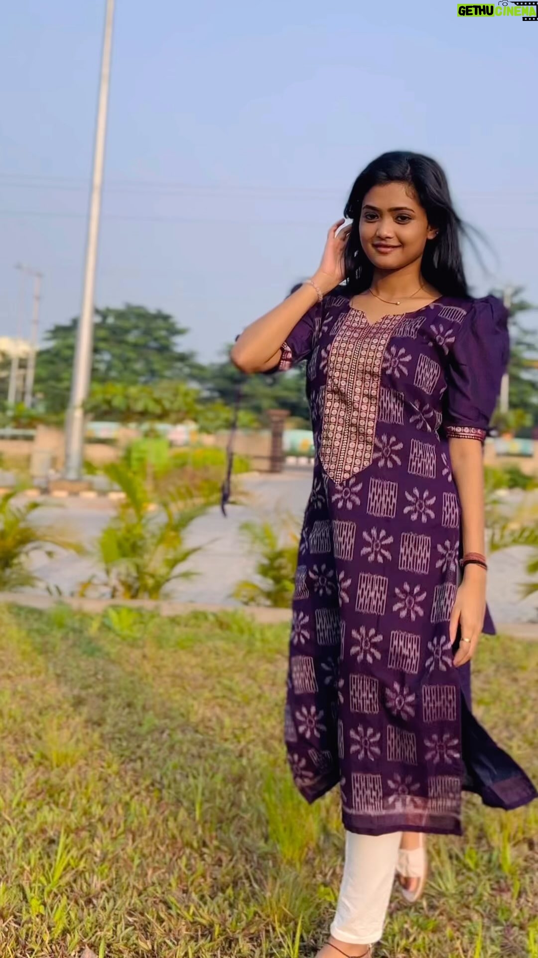 Priyanka Sanam - 18.6K Likes - Beautiful dress from @odisha_fashion8093
#priyankasanam #odisha #odishafashion #fashion #fashionstyle #fashionblogger #style #reels #ad #reelsindia #fashionindia