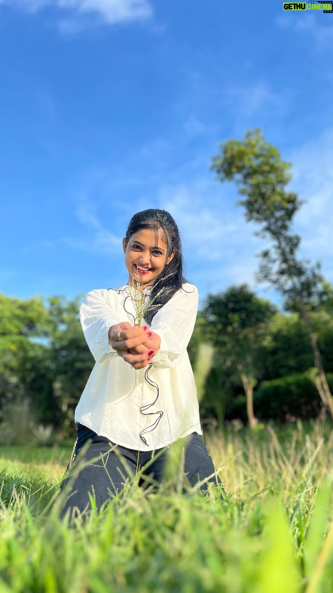 Priyanka Sanam - 73K Likes -