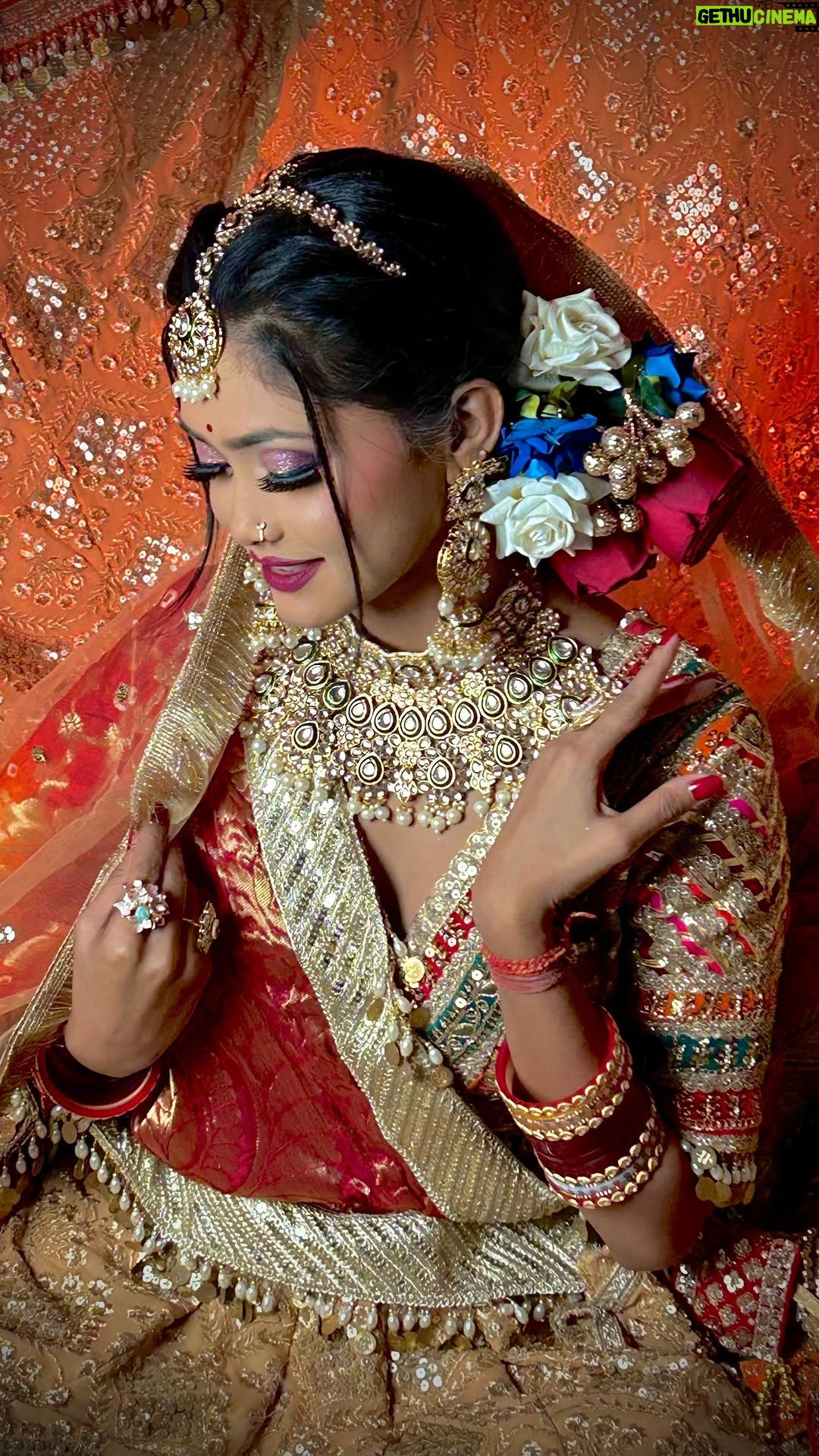Priyanka Sanam - 59.5K Likes - Prema re to Prema re 🫶🏻 #priyankasanam
Mua- @_sonasmakeover_
#odisha #odia #odiareels #odiasong #reelsindia #trendingreels #reels #grwm #trend #makeup #makeuplook #bridal #bridalmakeup #bride #trending #odiatrending #expression #look #bridallook