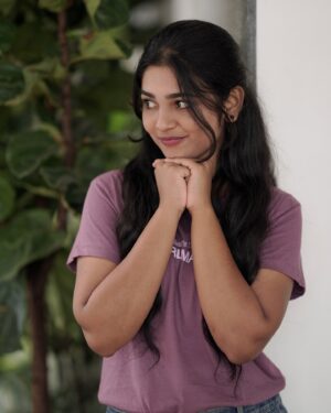 RK Dhanusha Instagram - Love Yourself 🖤✨
Be yourself 🫶🏿

Click by 📸 @storiesbyman 💗

#happygirl #happyme #loveyourself #liveyourlifetothefullest #rkd #rkdhanusha4t #rkdhanusha4t🖤 #rkdhanusha