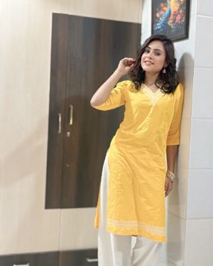 Rani Pari Instagram - 😚😚

#viralpics #viralreels #likes #viralphotos #foryoupage #insta #instaviral #viralvideo #viralvids #likesforlike #photographer #explore #instaphoto #viralatalovers #fashion #beautiful #virals #viralkan #post #cute #viraldance #comment #trendingphoto #beauty #photographylovers #south #viralfood #trendingreels #viralindia #rap