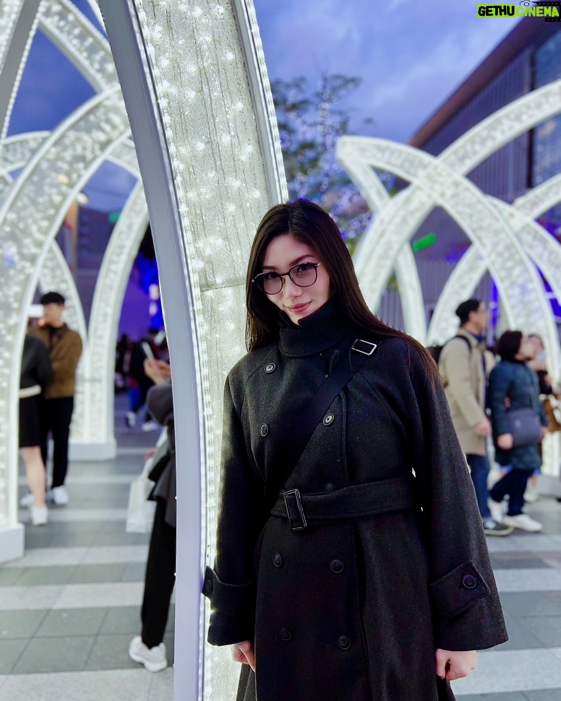 Raychell - 3.1K Likes - Christmas Market in HAKATA🎄🎅✨
#rastour_pandemonium #福岡 #christmasmarket #クリスマス #博多 #Raychell #ちぇるすた